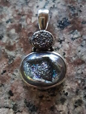 925 Sterling Silver Druzy Pendant - Iridescent Gray Gemstone